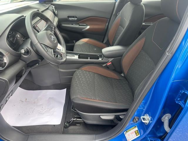 2021 Nissan Kicks SR