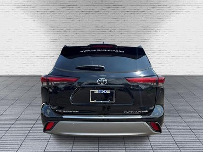 2022 Toyota Highlander Platinum