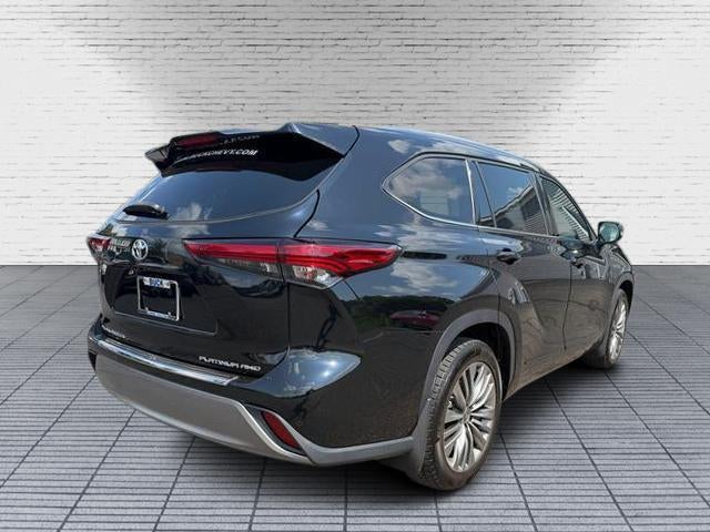 2022 Toyota Highlander Platinum