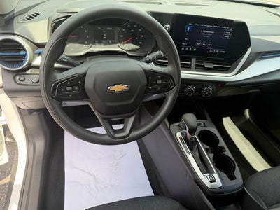 2025 Chevrolet Trax LS
