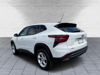 2025 Chevrolet Trax LS