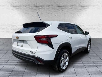 2025 Chevrolet Trax LS