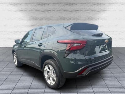2025 Chevrolet Trax LS