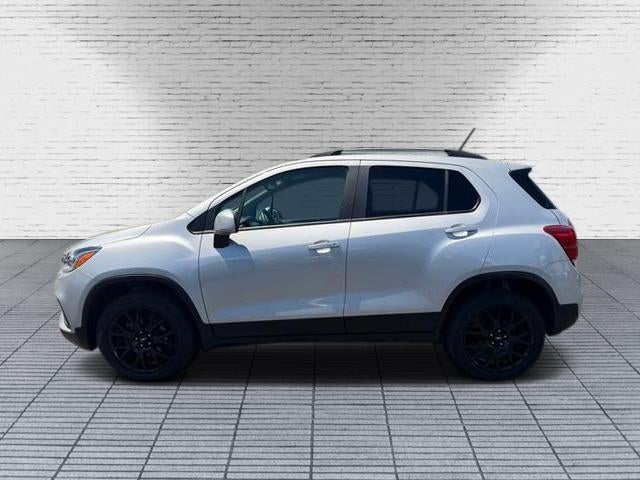 Used 2022 Chevrolet Trax LT with VIN KL7CJPSM1NB542607 for sale in Canal Fulton, OH